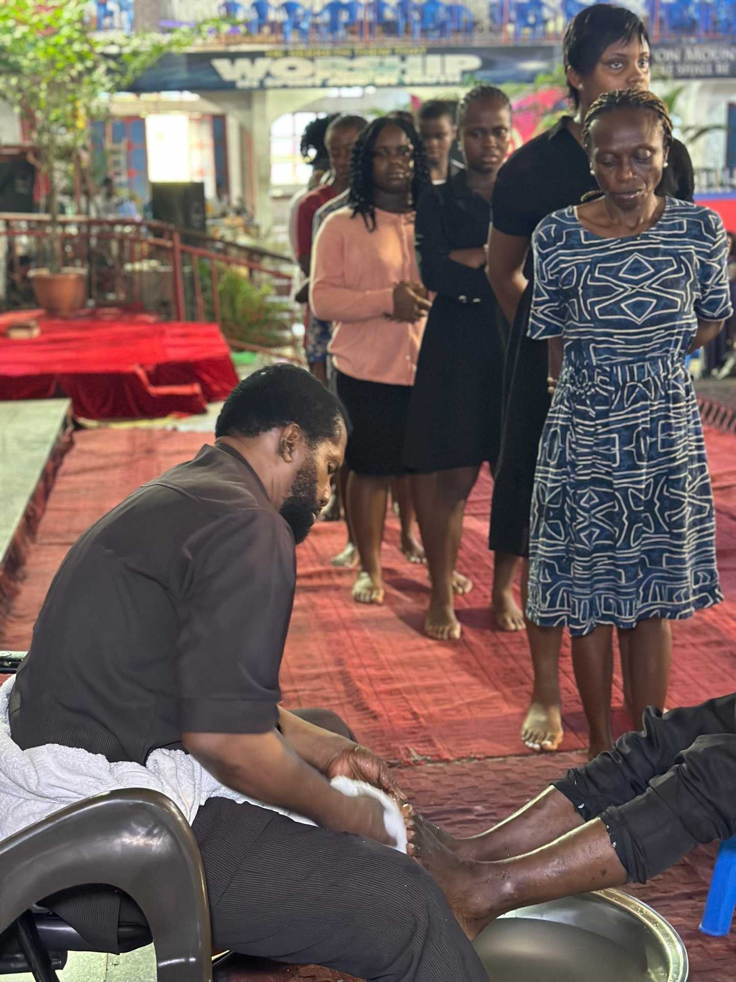 Feet washing service